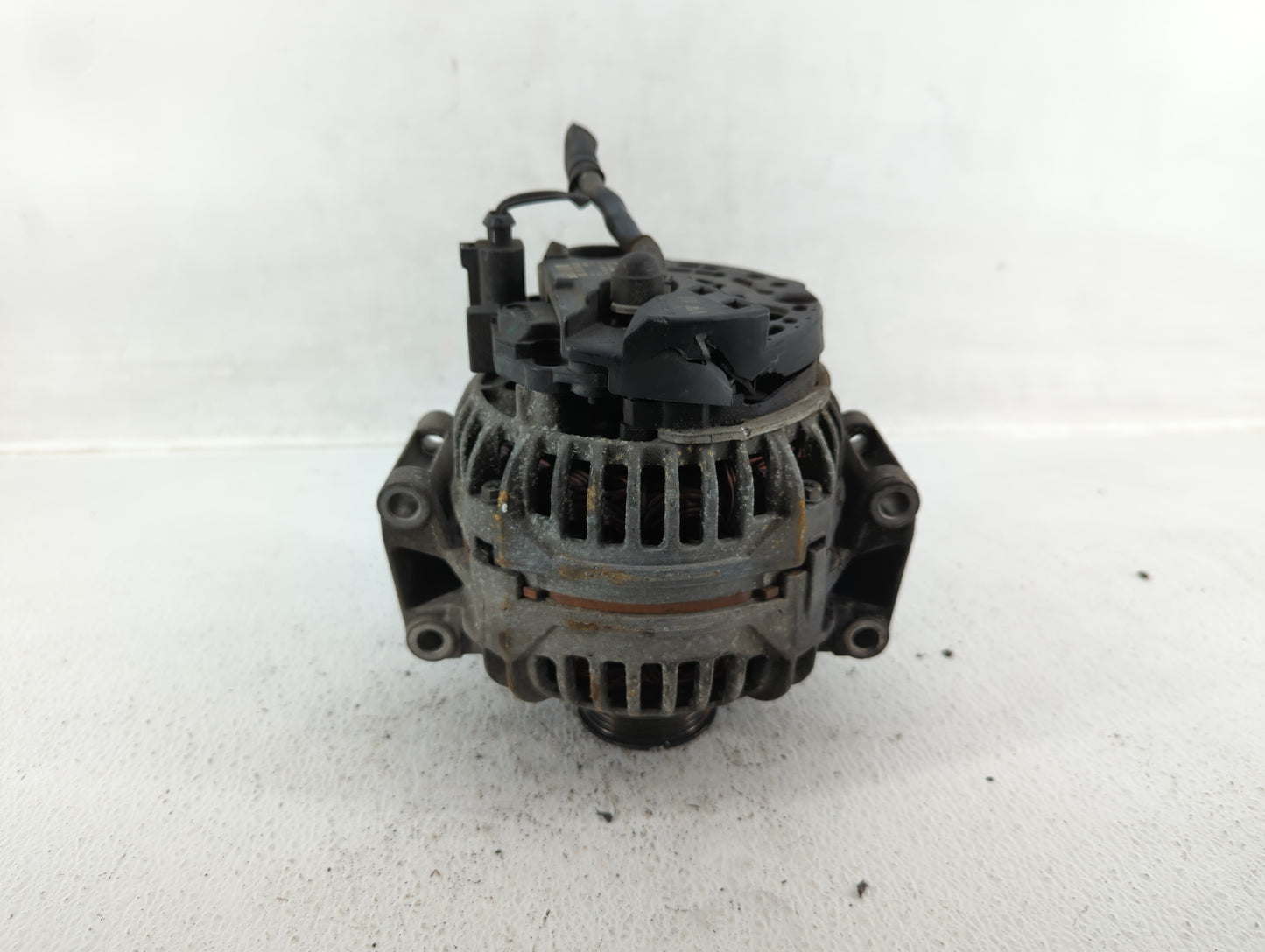2009-2018 Volkswagen Tiguan Alternator Replacement Generator Charging Assembly Engine OEM P/N:06B 903 016AB Fits OEM Used Au