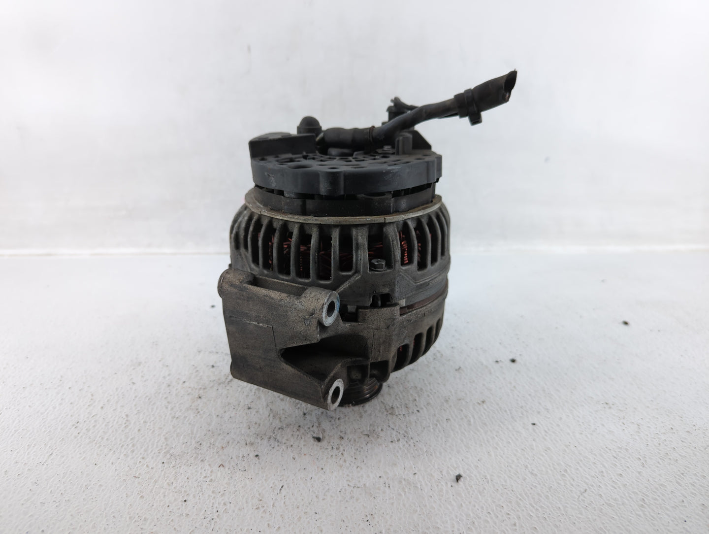 2009-2018 Volkswagen Tiguan Alternator Replacement Generator Charging Assembly Engine OEM P/N:06B 903 016AB Fits OEM Used Au