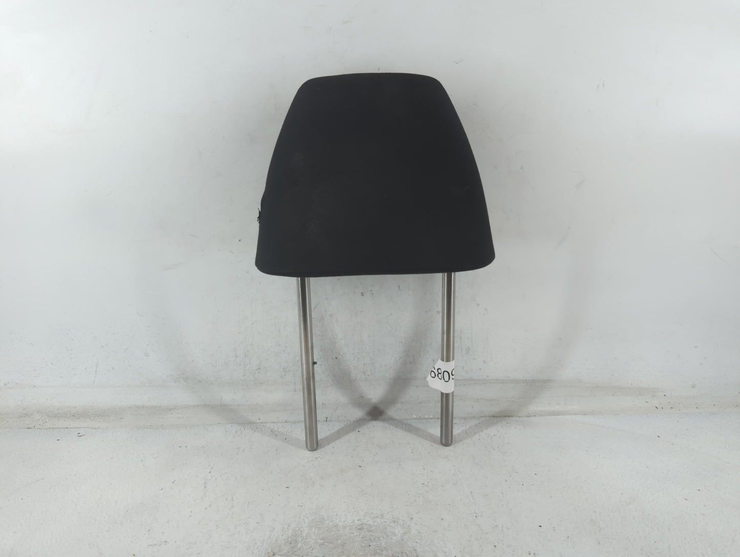 2009-2014 Volkswagen Tiguan Headrest Head Rest Front Driver Passenger Seat Fits Fits 2009 2010 2011 2012 2013 2014 OEM Used 