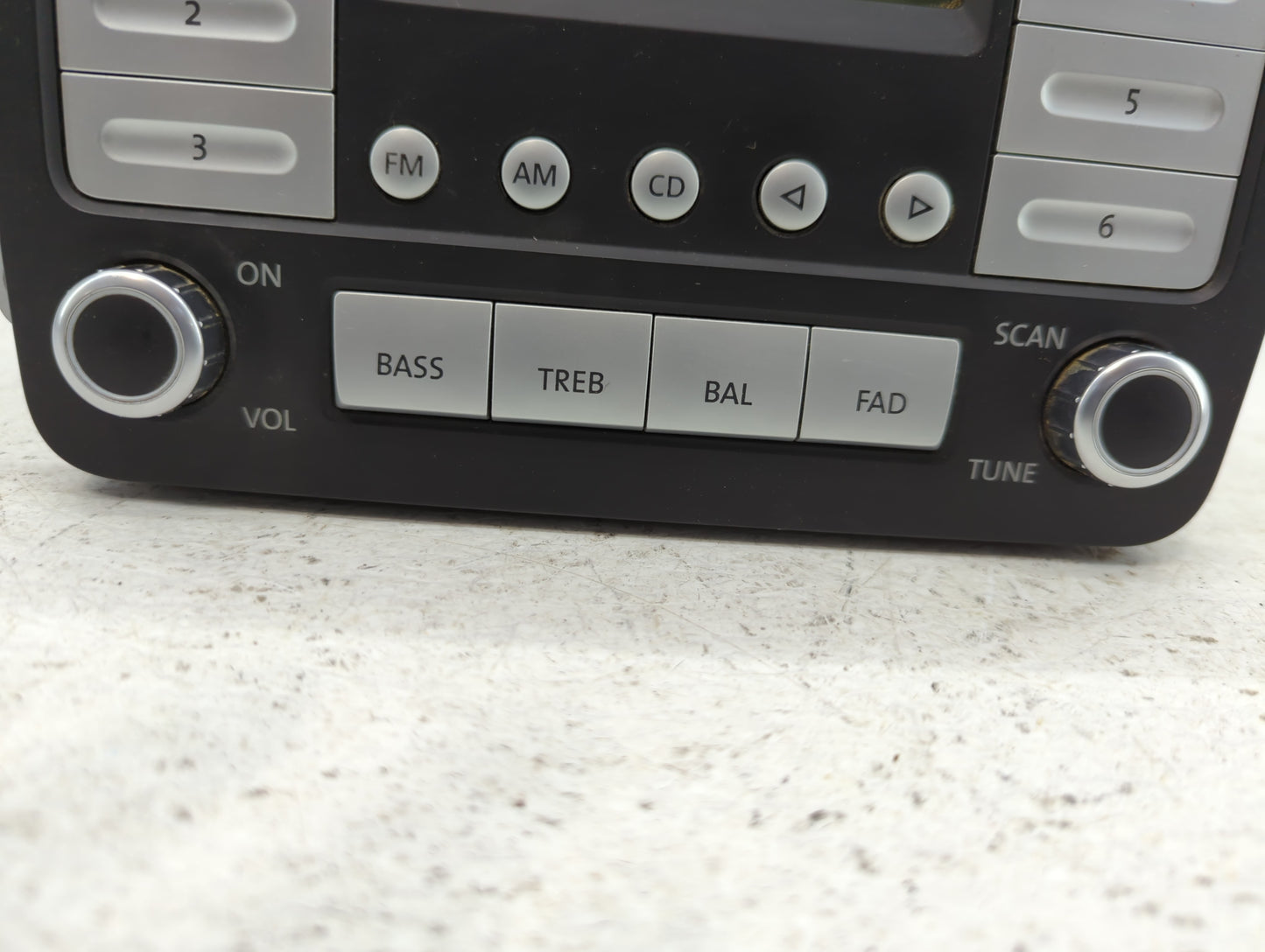 2009-2017 Volkswagen Tiguan Am Fm Cd Player Radio Receiver - Oemusedautoparts1.com