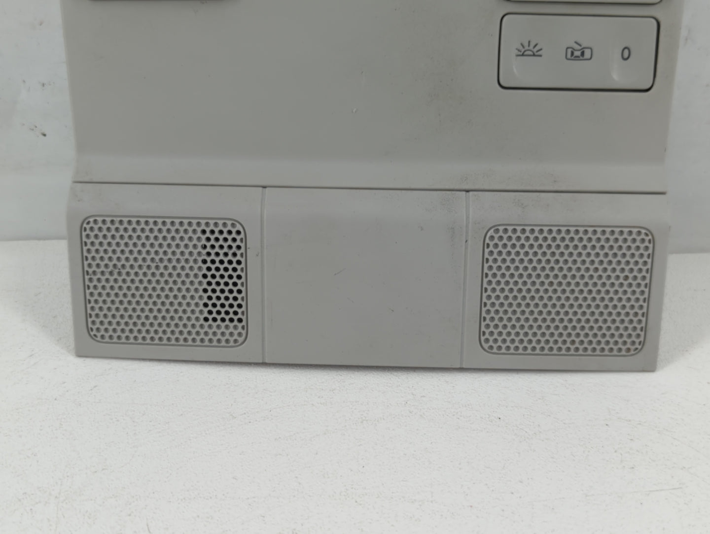 2009 Volkswagen Tiguan Overhead Roof Console - Oemusedautoparts1.com