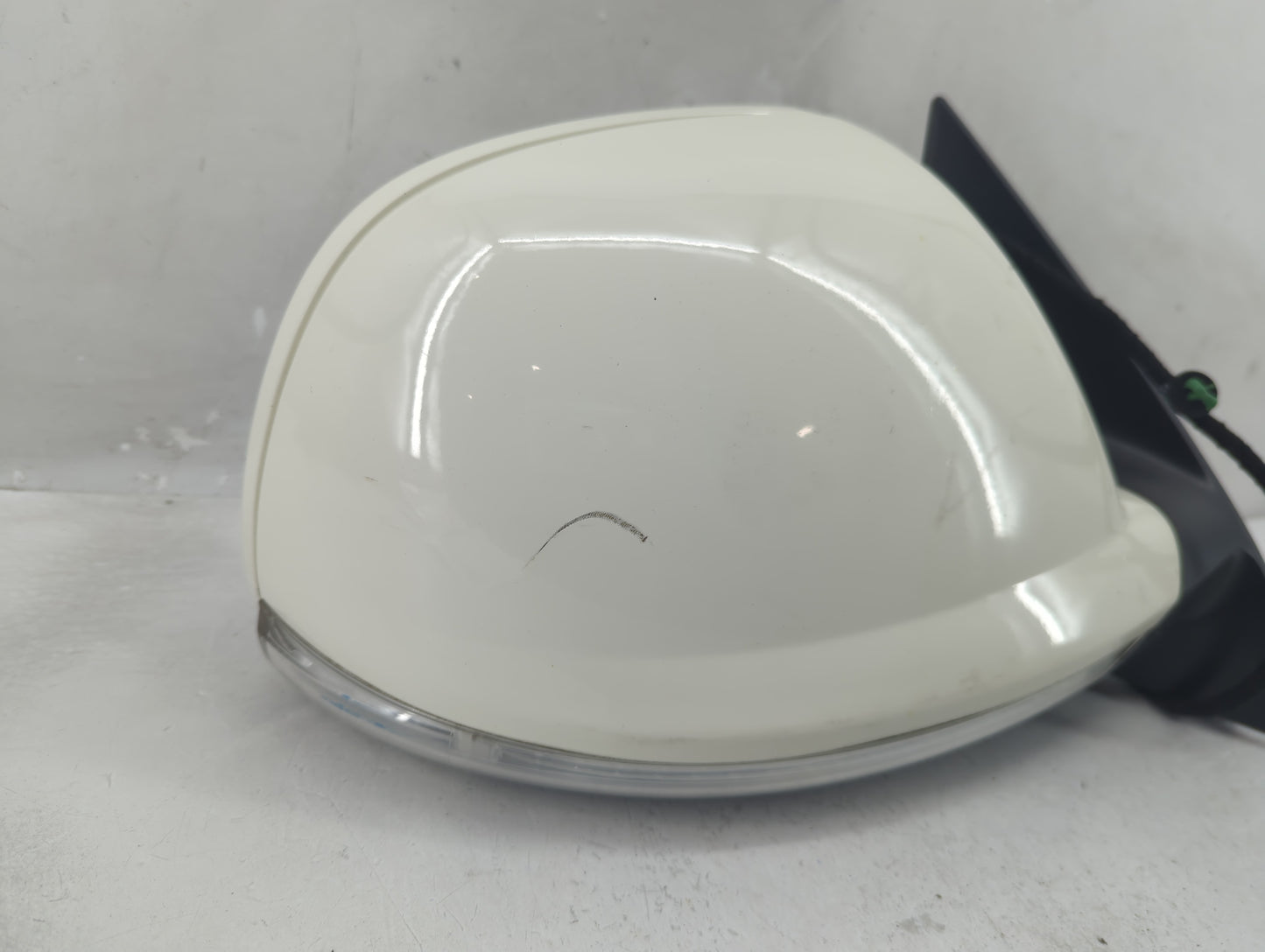 2009-2010 Volkswagen Touareg Passenger Side View Mirror - Right Door Mirror OEM Used - Oemusedautoparts1.com