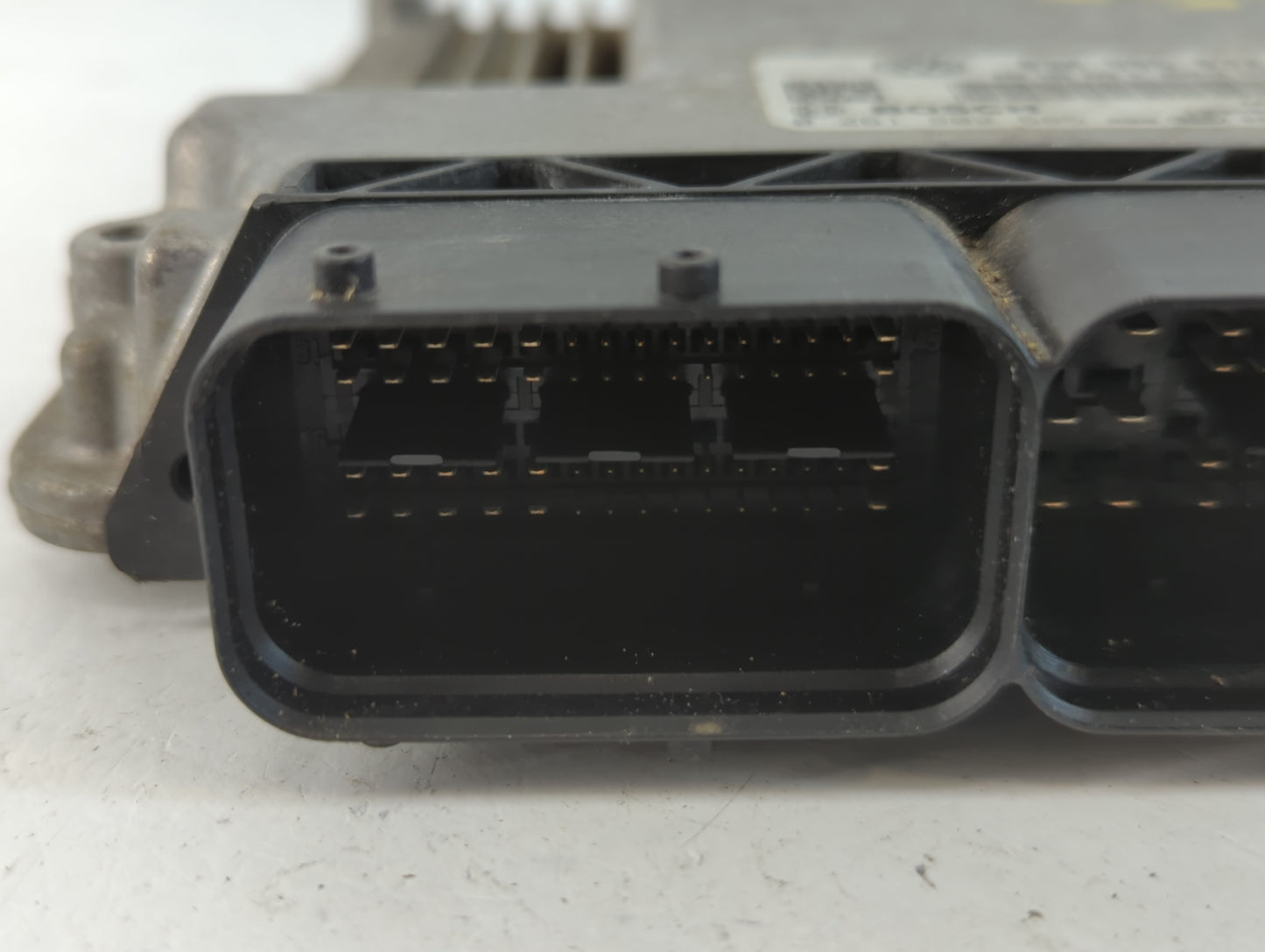 2009-2010 Volkswagen Touareg PCM Engine Control Computer ECU ECM PCU OEM P/N:03H 906 032 CB Fits Fits 2009 2010 OEM Used Aut