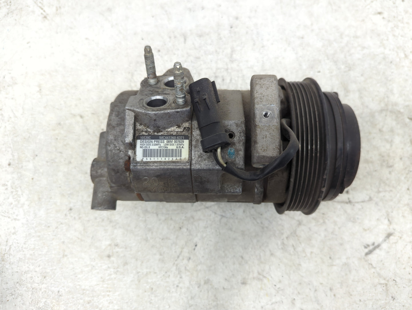 Volkswagon Routan Air Conditioning A/c Ac Compressor Oem - Oemusedautoparts1.com