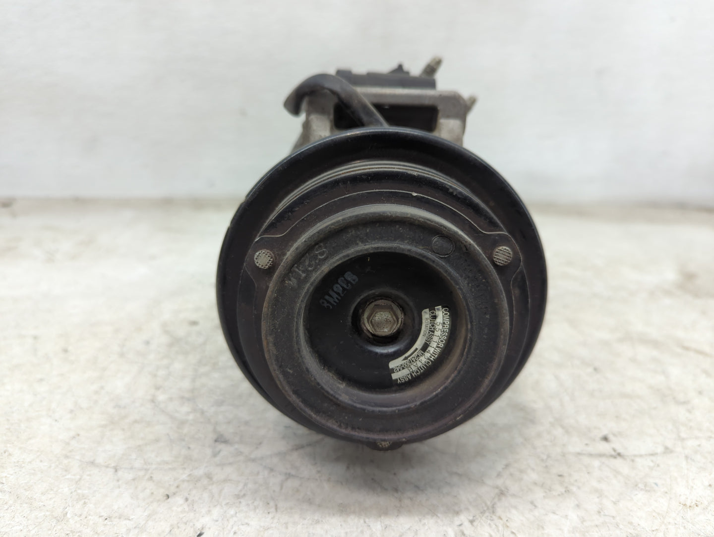 Volkswagon Routan Air Conditioning A/c Ac Compressor Oem - Oemusedautoparts1.com