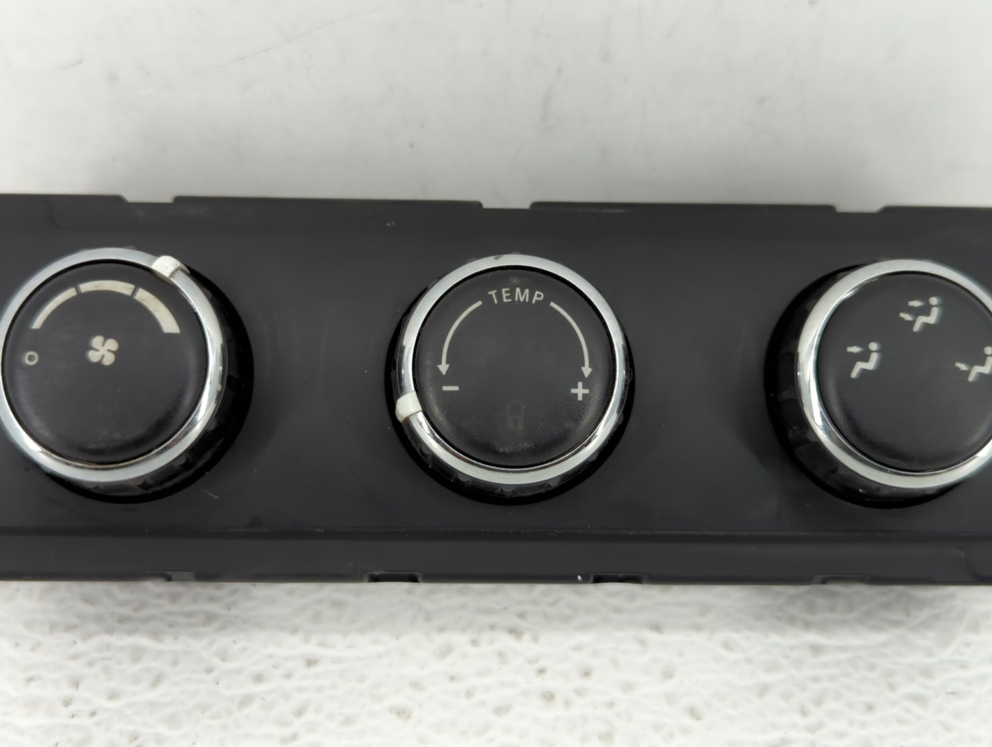 2009 Volkswagon Routan Climate Control Module Temperature AC/Heater Replacement P/N:55111896AC 55111896AB Fits OEM Used Auto