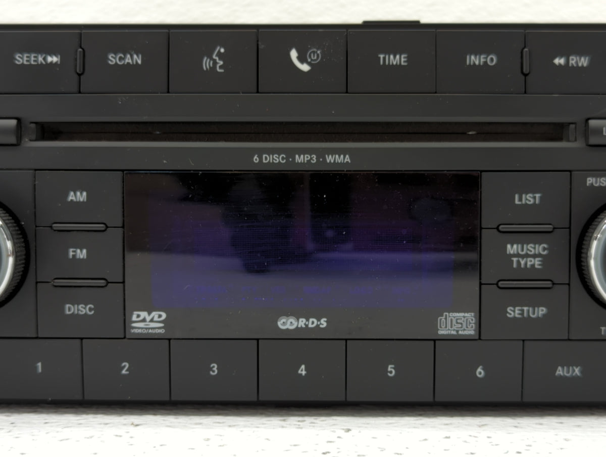 2009-2011 Volkswagen Routan Am Fm Cd Player Radio Receiver 451714 - Oemusedautoparts1.com