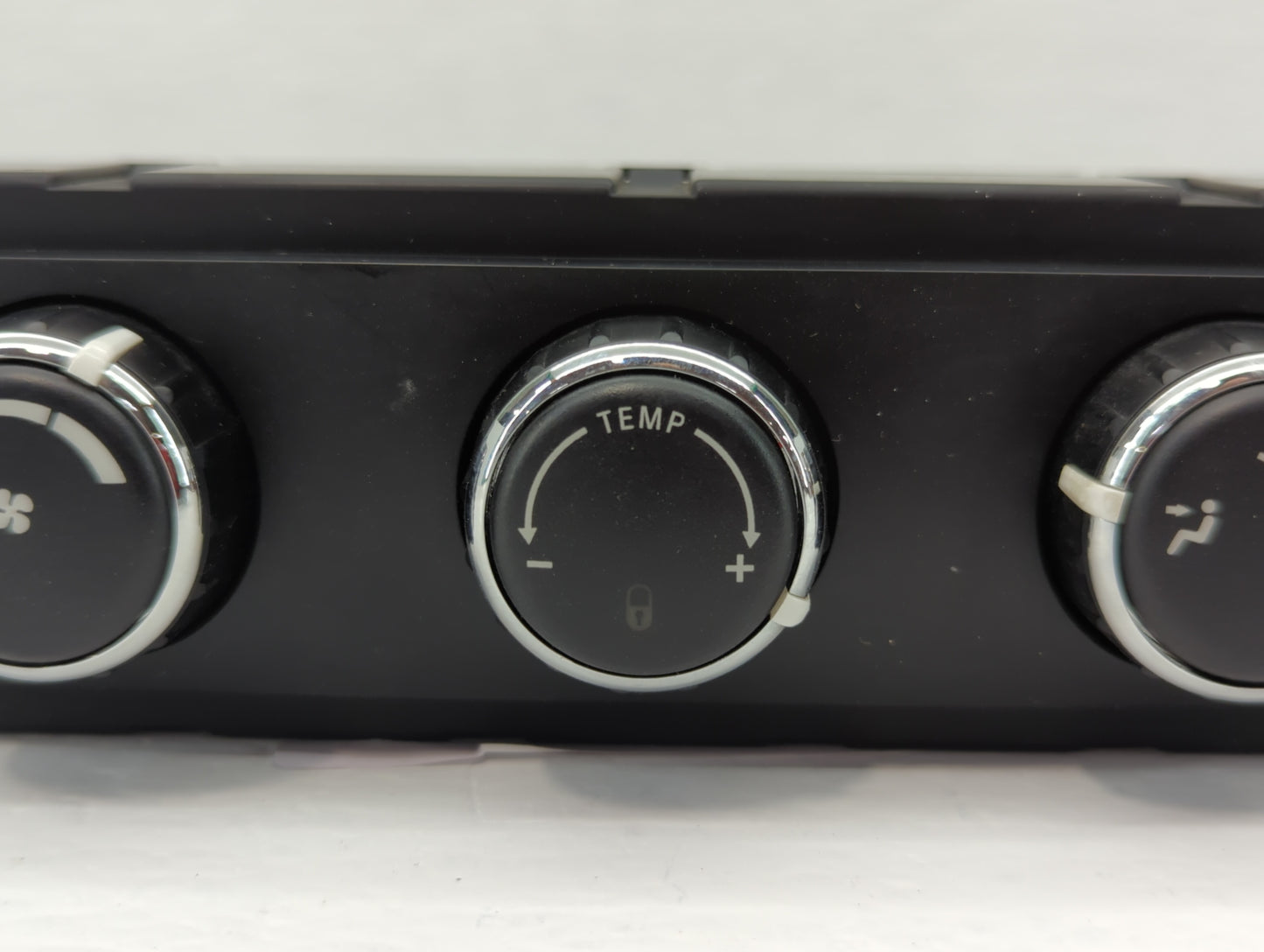 2009 Volkswagon Routan Climate Control Module Temperature AC/Heater Replacement P/N:55111896AC 55111896AB Fits OEM Used Auto
