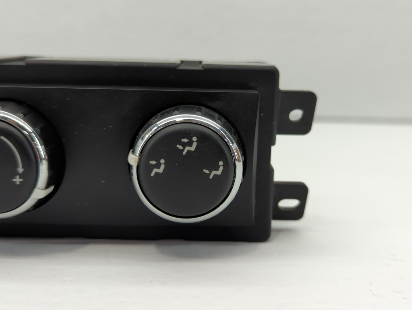 2009 Volkswagon Routan Climate Control Module Temperature AC/Heater Replacement P/N:55111896AC 55111896AB Fits OEM Used Auto