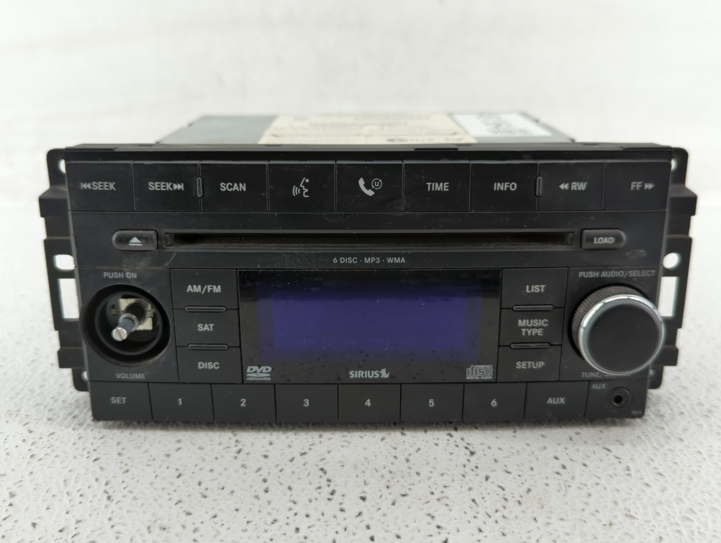 2009-2011 Volkswagen Routan Am Fm Cd Player Radio Receiver - Oemusedautoparts1.com