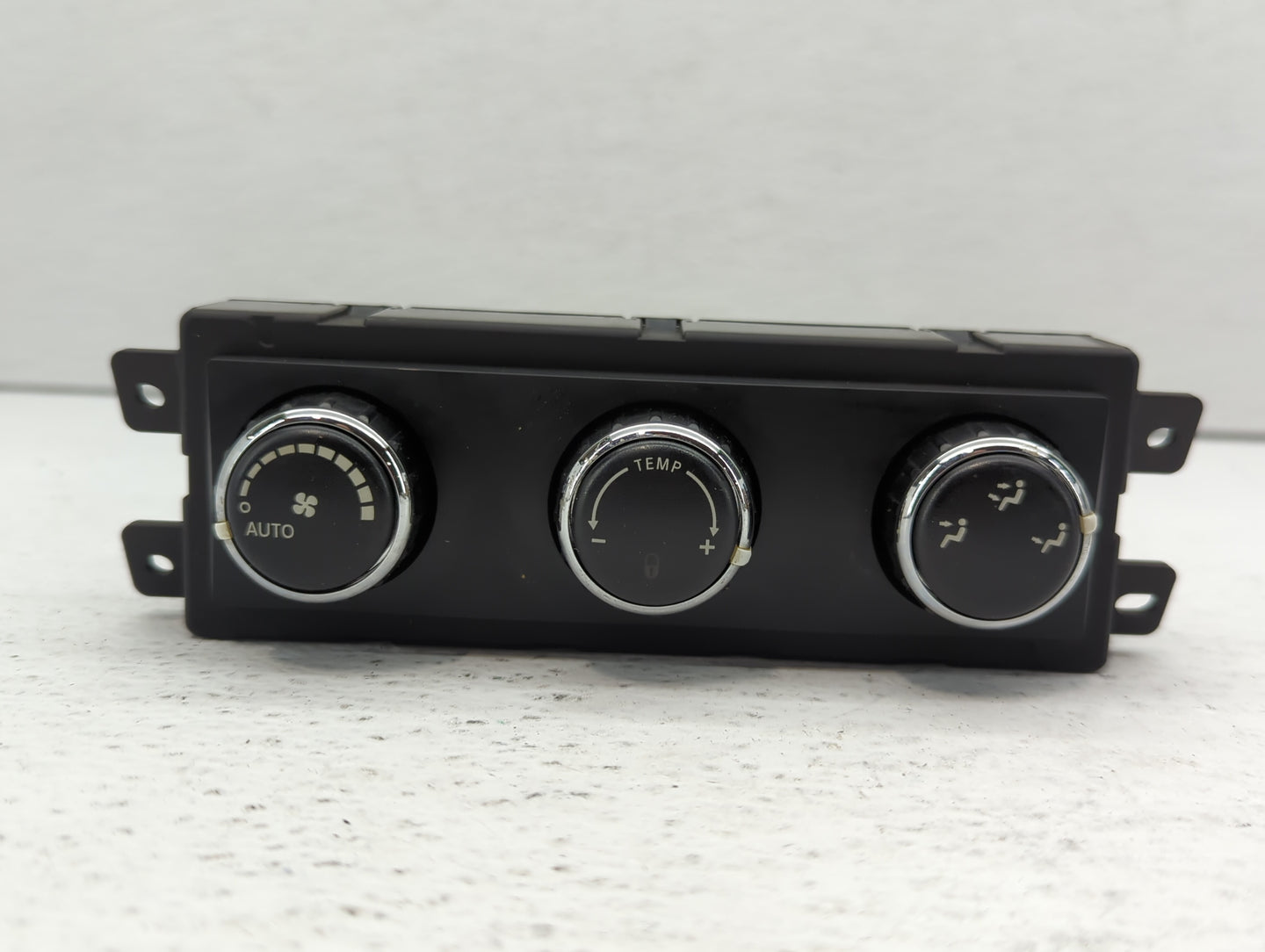 2009 Volkswagon Routan Climate Control Module Temperature AC/Heater Replacement P/N:55111896AC 55111896AB Fits OEM Used Auto