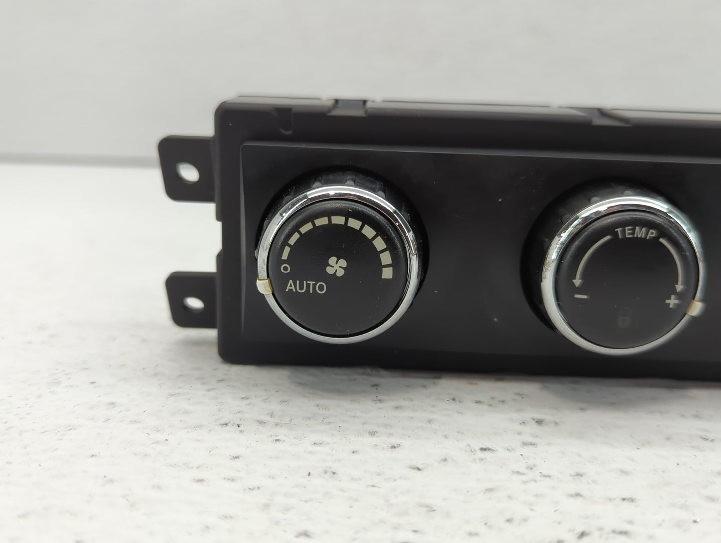 2009 Volkswagon Routan Climate Control Module Temperature AC/Heater Replacement P/N:55111896AC 55111896AB Fits OEM Used Auto