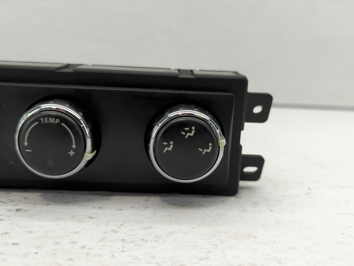 2009 Volkswagon Routan Climate Control Module Temperature AC/Heater Replacement P/N:55111896AC 55111896AB Fits OEM Used Auto