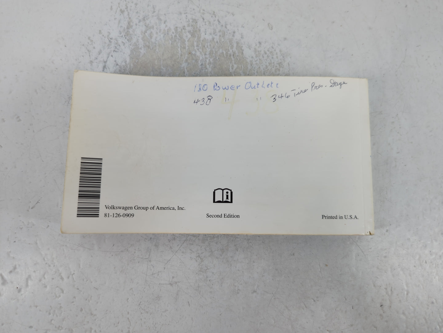 2009 Volkswagon Routan Owners Manual Book Guide P/N:81-126-0909 OEM Used Auto Parts - Oemusedautoparts1.com