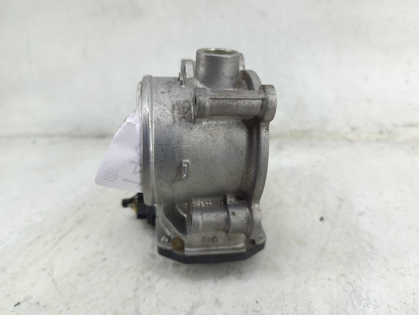 2004-2010 Volvo S40 Throttle Body P/N:31216327080410 4K10 0542 Fits Fits 2004 2005 2006 2007 2008 2009 2010 OEM Used Auto Pa
