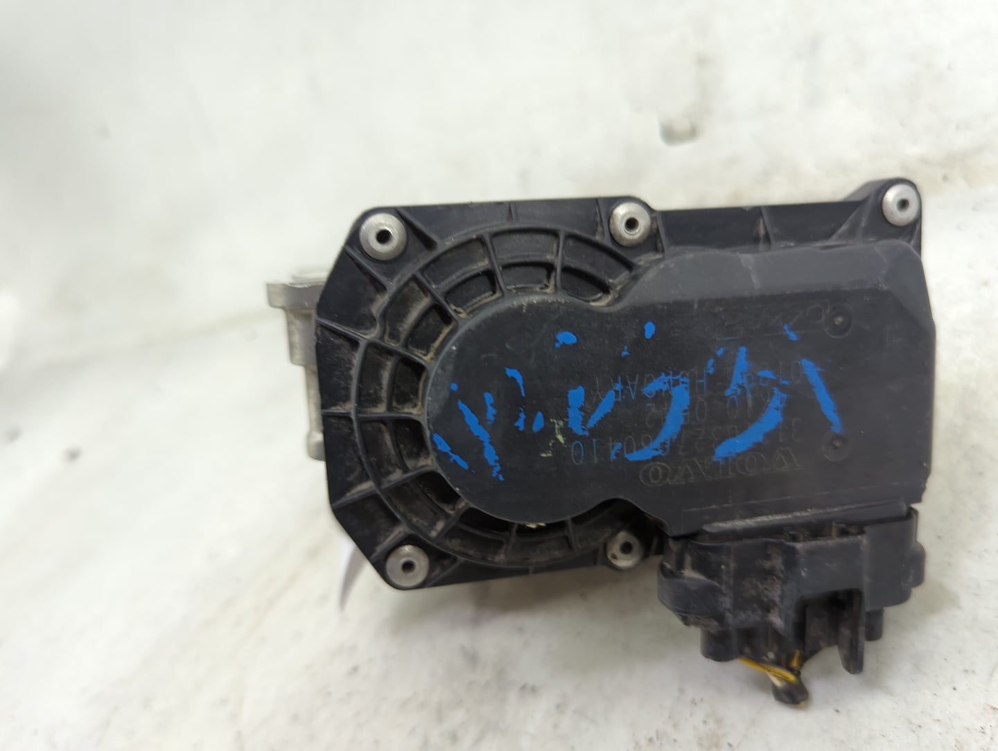 2004-2010 Volvo S40 Throttle Body P/N:31216327080410 4K10 0542 Fits Fits 2004 2005 2006 2007 2008 2009 2010 OEM Used Auto Pa