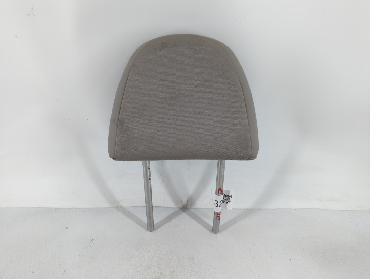 2004-2011 Volvo S40 Headrest Head Rest Front Driver Passenger Seat Fits Fits 2004 2005 2006 2007 2008 2009 2010 2011 OEM Use