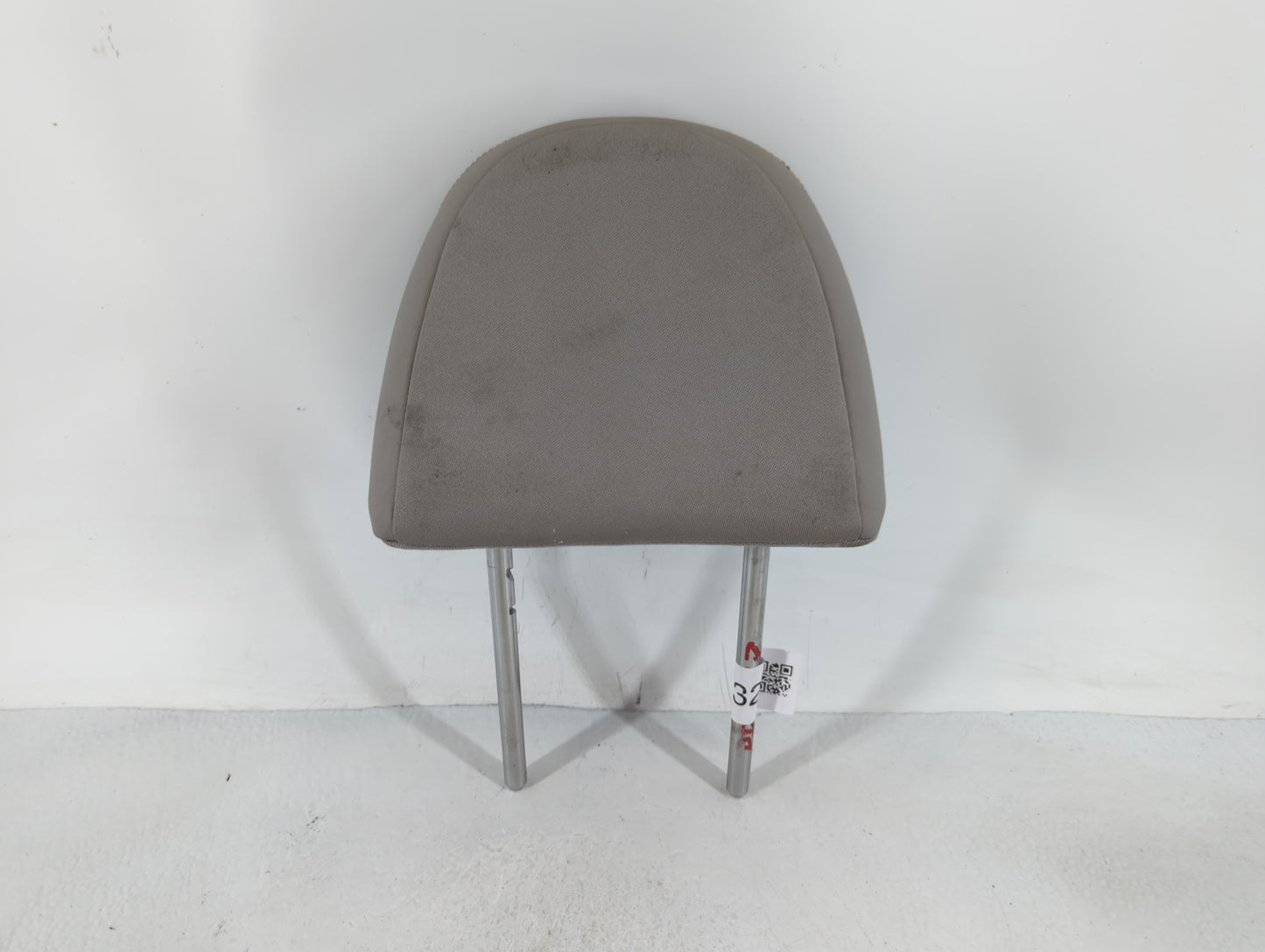 2004-2011 Volvo S40 Headrest Head Rest Front Driver Passenger Seat Fits Fits 2004 2005 2006 2007 2008 2009 2010 2011 OEM Use