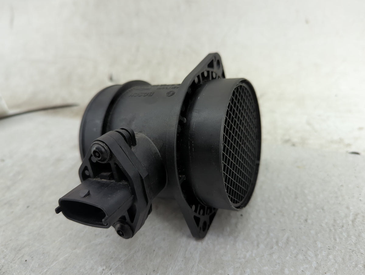2002-2009 Volvo S60 Mass Air Flow Meter Maf Sensor - Oemusedautoparts1.com