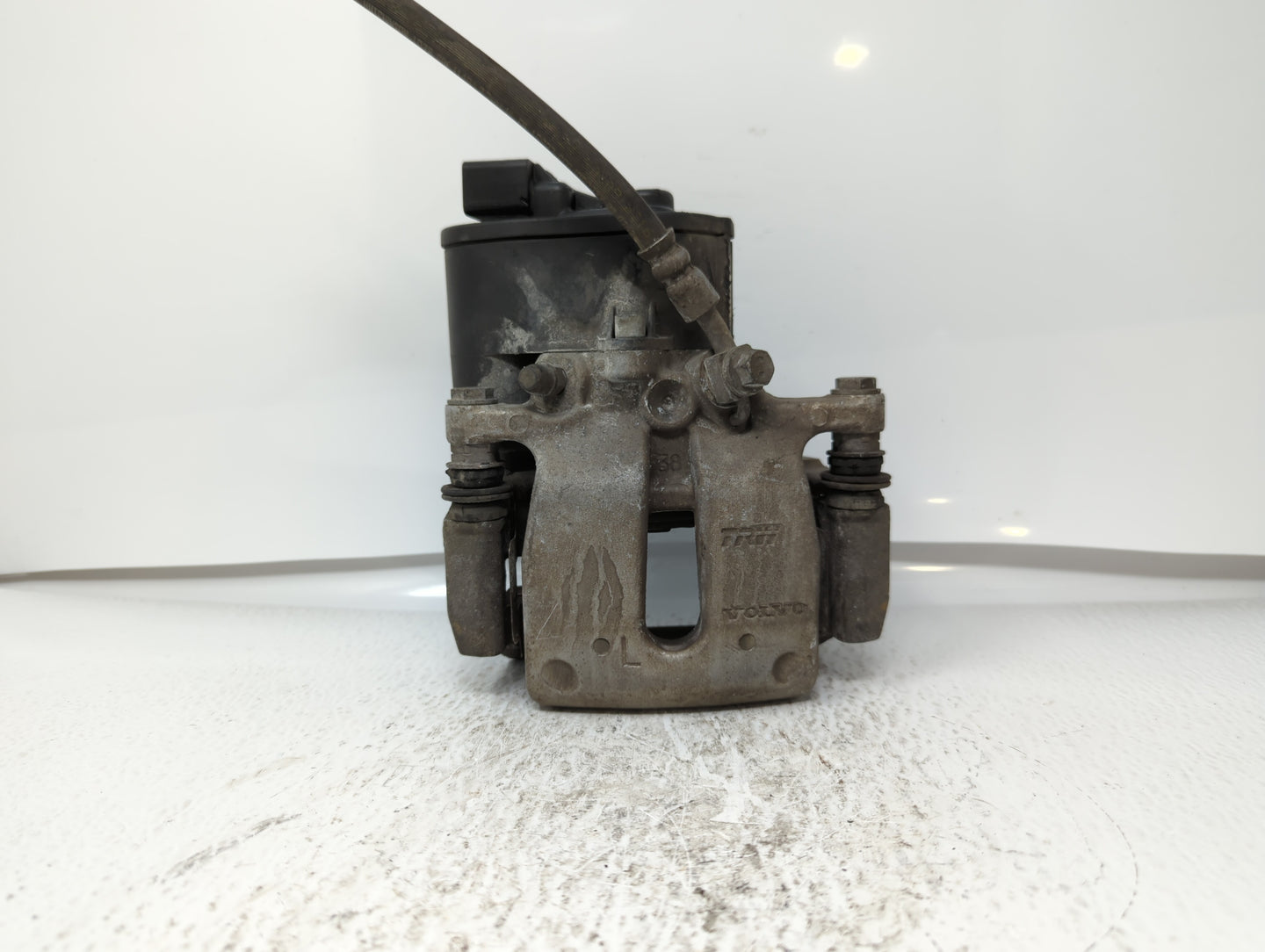 2009 Volvo S60 ABS Pump Control Module Replacement P/N:32355158 Fits OEM Used Auto Parts - Oemusedautoparts1.com