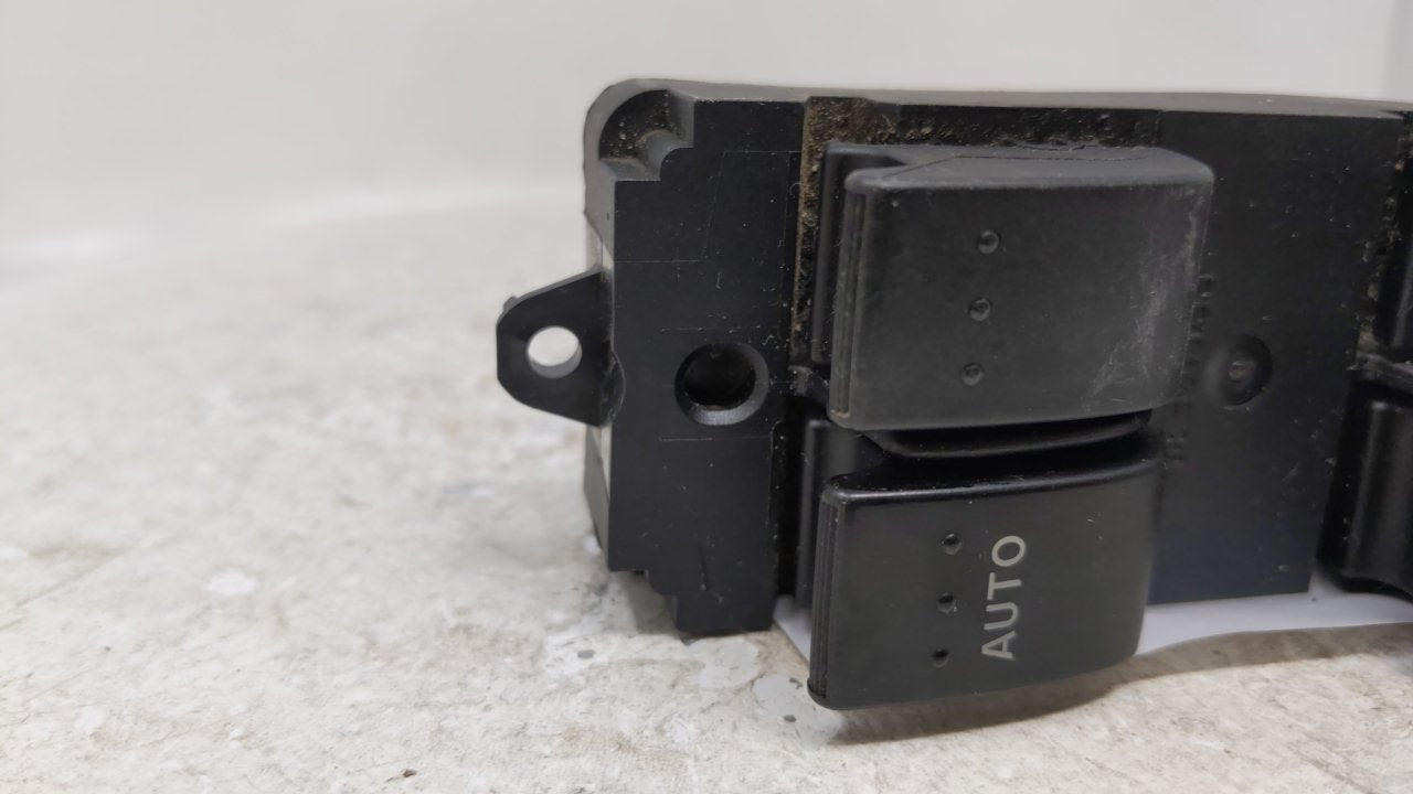 2009 Volvo S60 Master Power Window Switch Replacement Driver Side Left P/N:BN8F 66 350A Fits OEM Used Auto Parts - Oemusedau