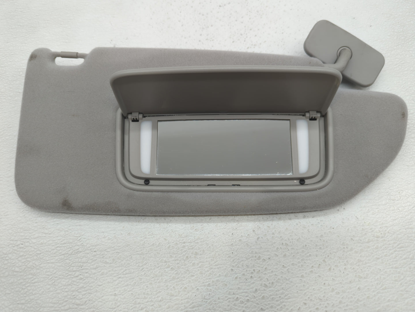 2005-2009 Volvo S60 Sun Visor Shade Replacement Passenger Right Mirror Fits Fits 2005 2006 2007 2008 2009 OEM Used Auto Part