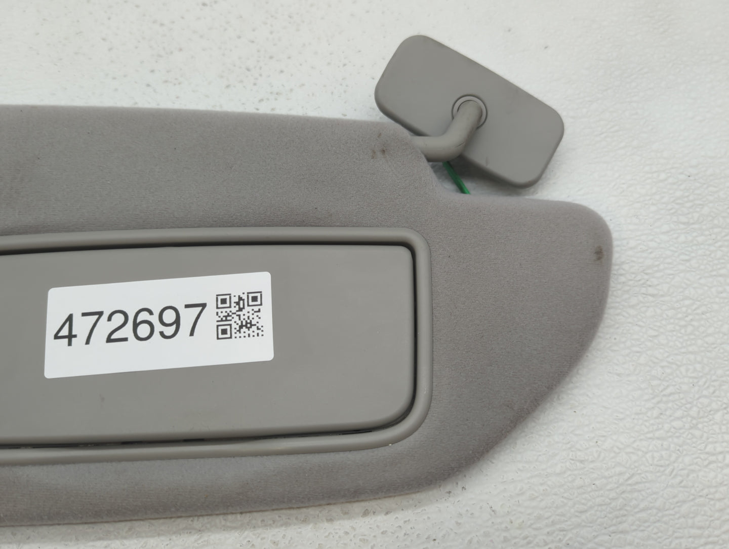 2005-2009 Volvo S60 Sun Visor Shade Replacement Passenger Right Mirror Fits Fits 2005 2006 2007 2008 2009 OEM Used Auto Part
