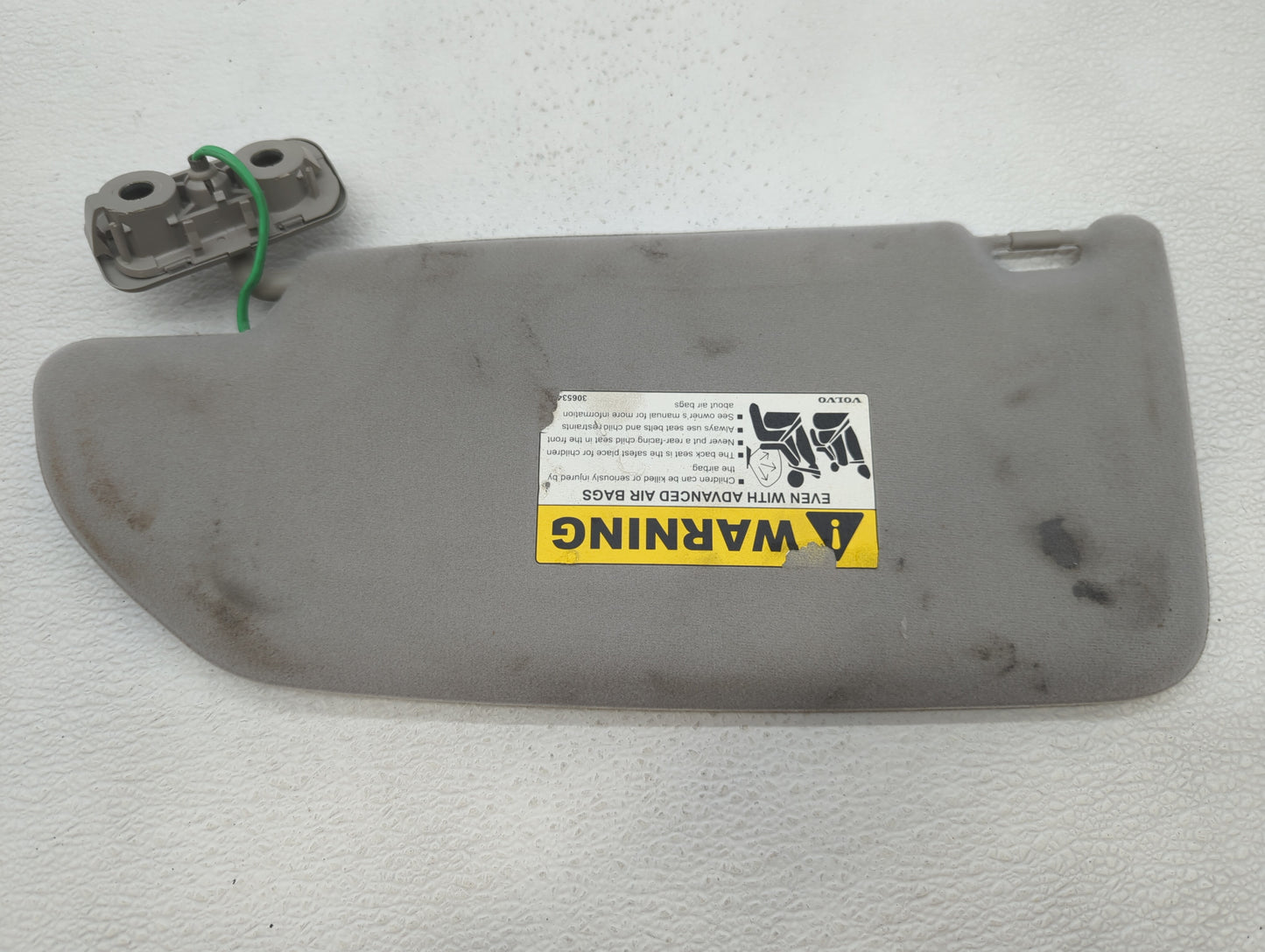 2005-2009 Volvo S60 Sun Visor Shade Replacement Passenger Right Mirror Fits Fits 2005 2006 2007 2008 2009 OEM Used Auto Part