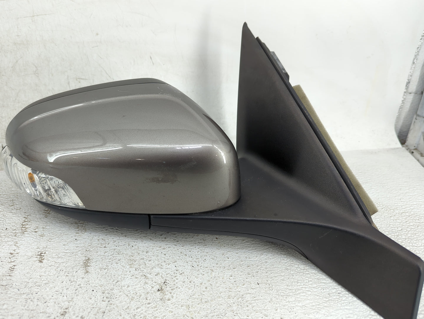 2007-2011 Volvo S80 Passenger Side View Mirror - Right Door Mirror OEM Used - Oemusedautoparts1.com