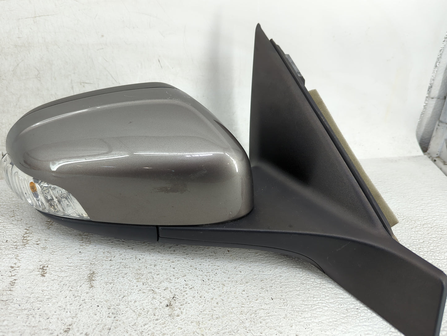 2007-2011 Volvo S80 Passenger Side View Mirror - Right Door Mirror OEM Used - Oemusedautoparts1.com
