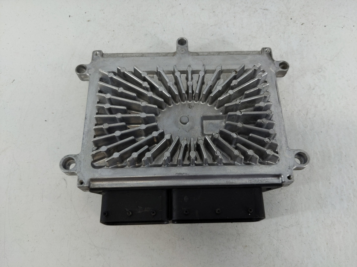 2009 Volvo V40 PCM Engine Control Computer ECU ECM PCU OEM P/N:279700-9300 Fits Fits 2007 2008 2010 OEM Used Auto Parts - Oe