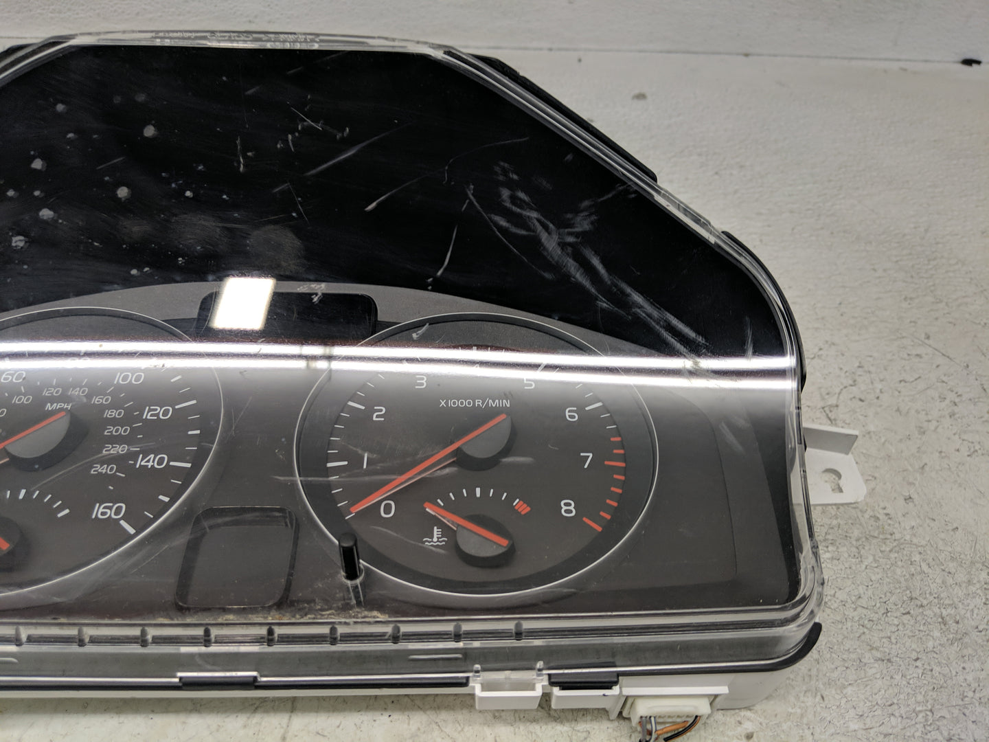 2009 Volvo V40 Instrument Cluster Speedometer Gauges P/N:69199-450T 36002435, 31254777 Fits Fits 2008 2010 OEM Used Auto Par