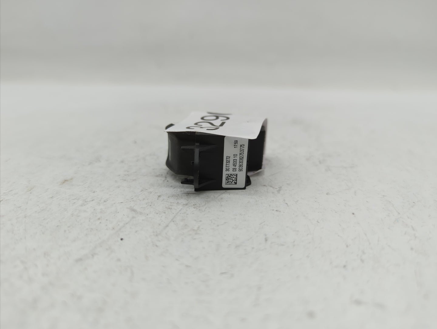 2009 Volvo V70 Master Power Window Switch Replacement Driver Side Left P/N:30773272 Fits OEM Used Auto Parts - Oemusedautopa