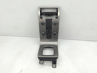 compare product Volvo V70 Radio Control Panel