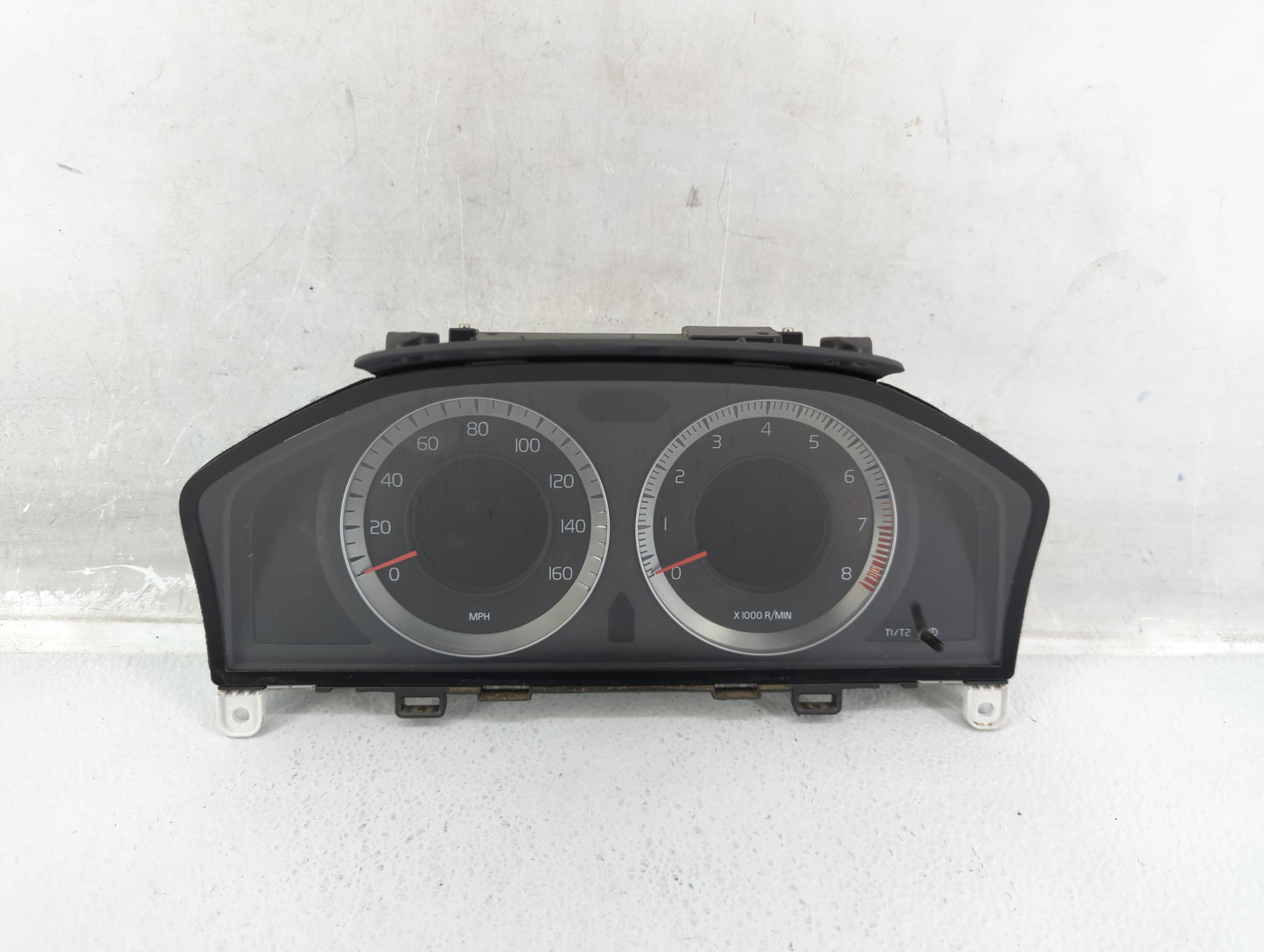 2009-2010 Volvo Xc70 Instrument Cluster Speedometer Gauges P/N:36002581 270852AA, 69199-940U Fits Fits 2009 2010 OEM Used Au