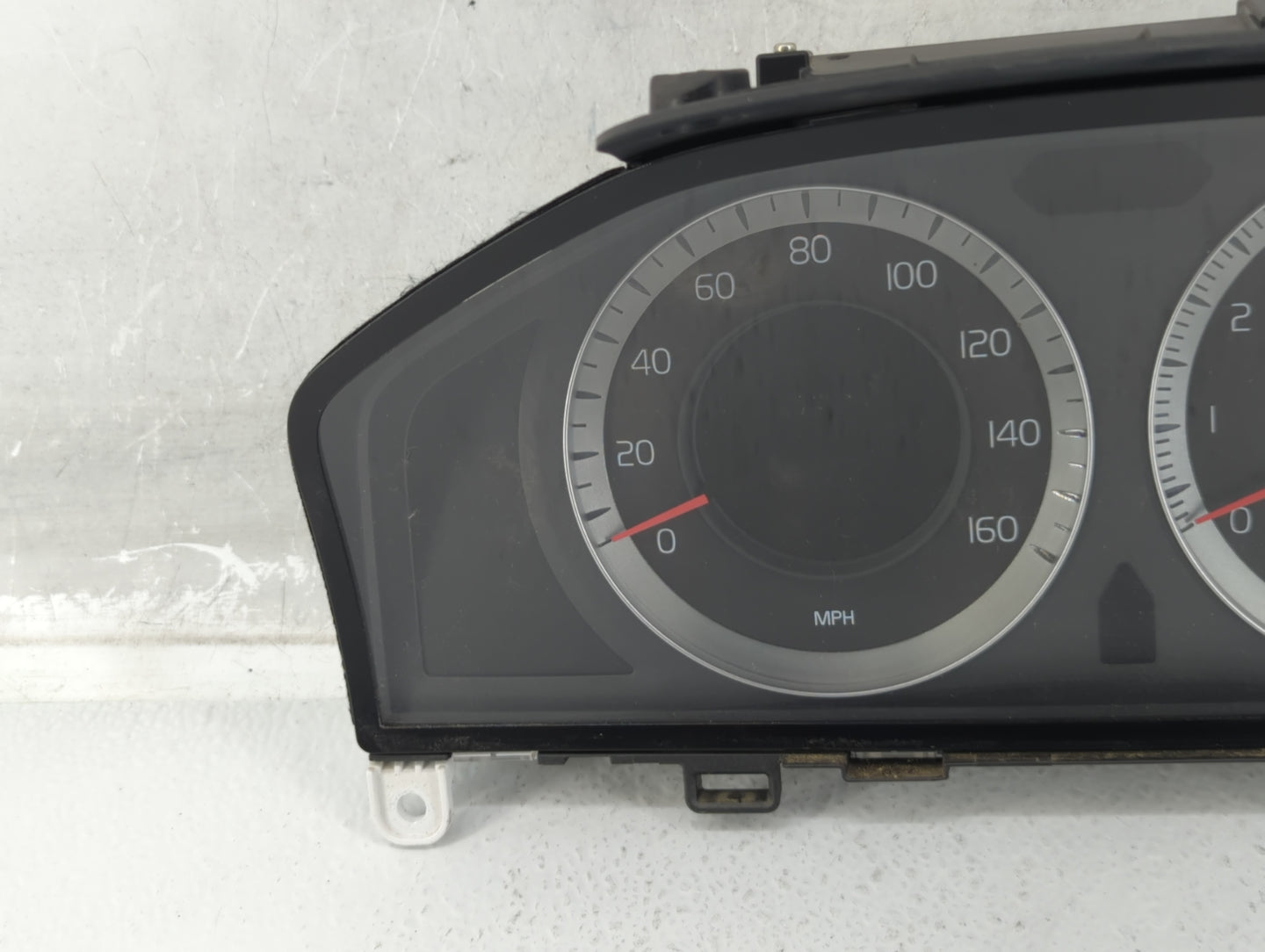 2009-2010 Volvo Xc70 Instrument Cluster Speedometer Gauges P/N:36002581 270852AA, 69199-940U Fits Fits 2009 2010 OEM Used Au