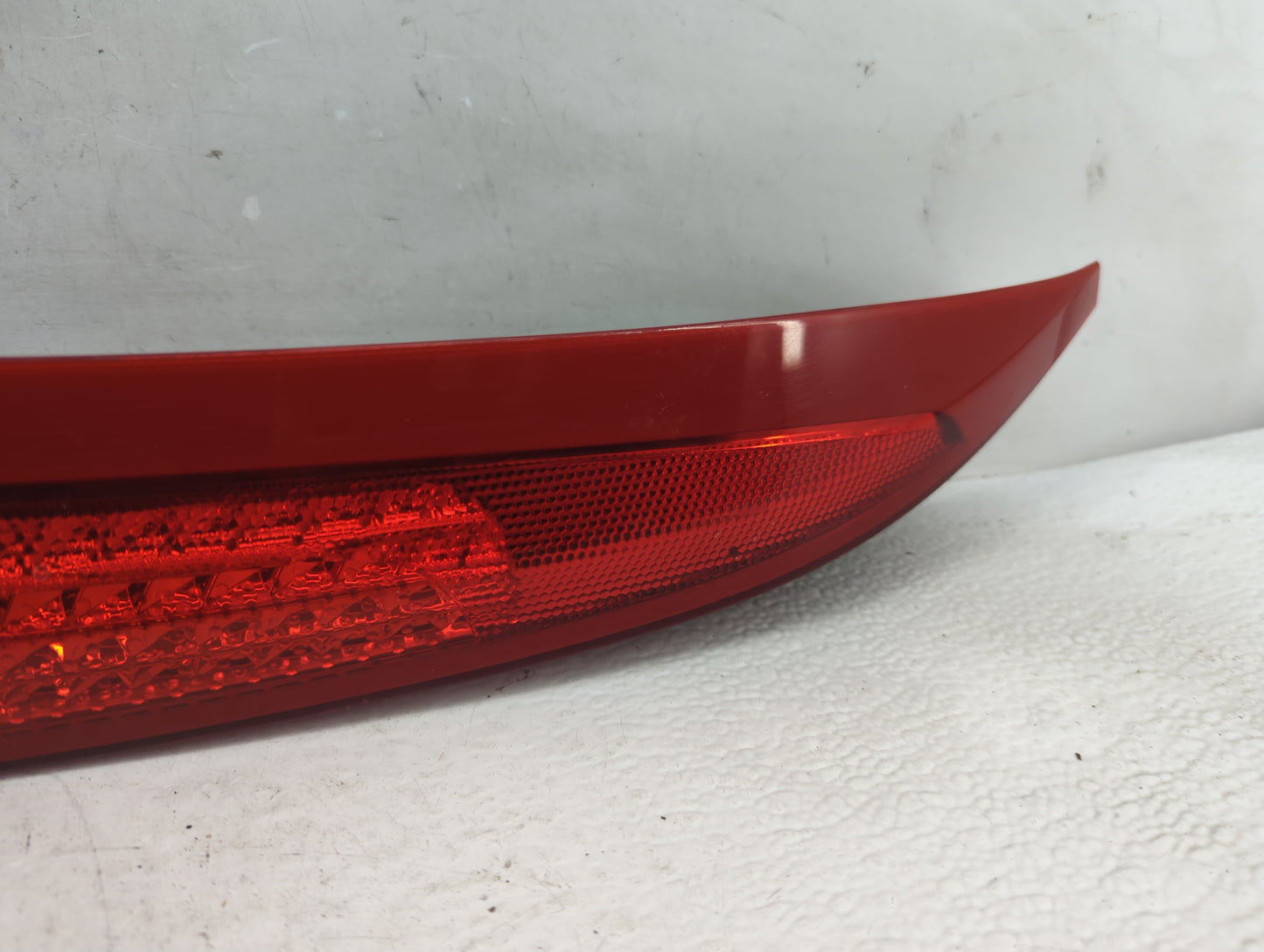 2007-2014 Volvo Xc90 Tail Light Assembly Driver Left OEM P/N:162655 Fits Fits 2007 2008 2009 2010 2011 2012 2013 2014 OEM Us