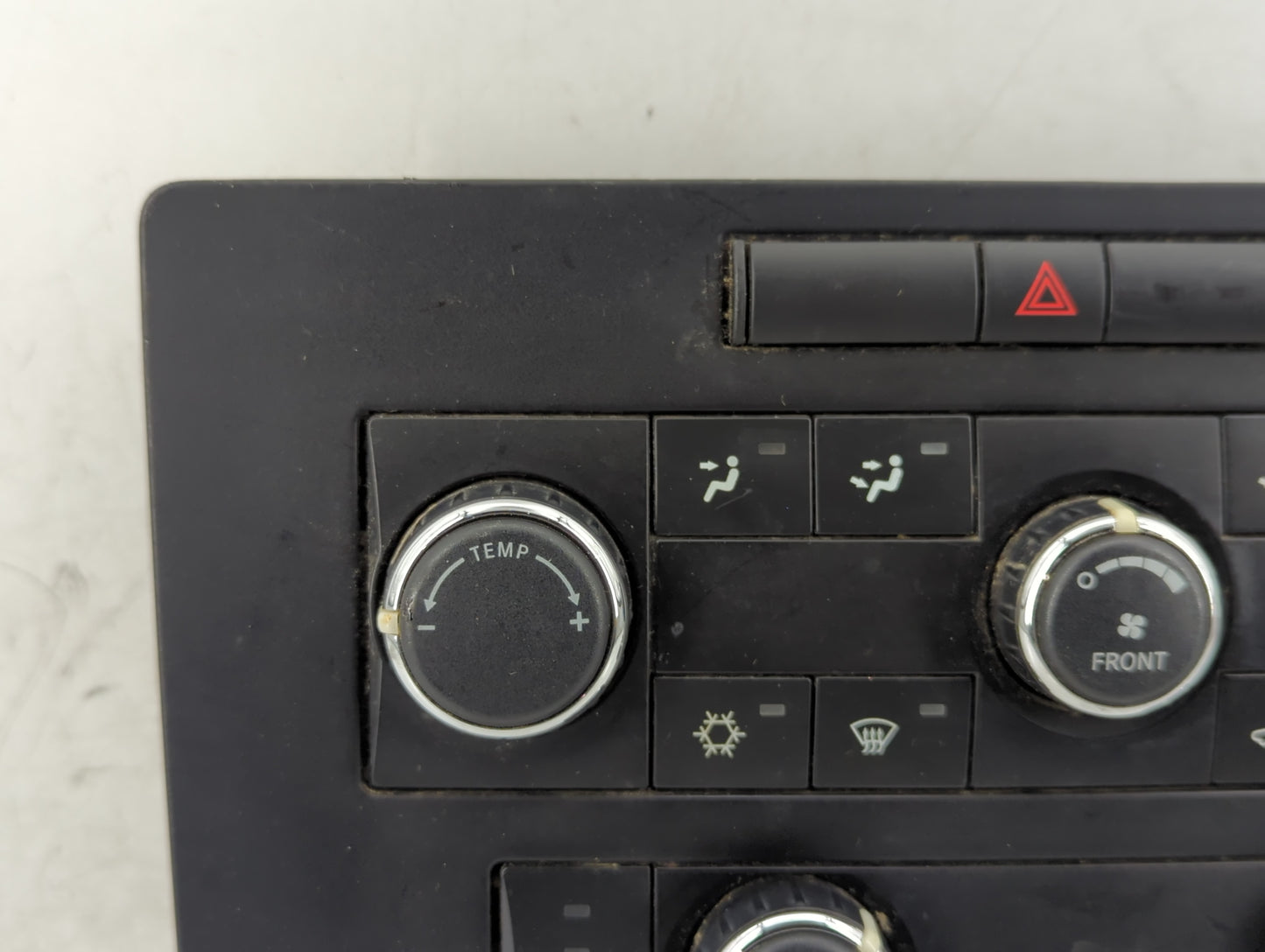 2009 Volkswagen Routan Climate Control Module Temperature AC/Heater Replacement P/N:P55111869AD Fits OEM Used Auto Parts - O