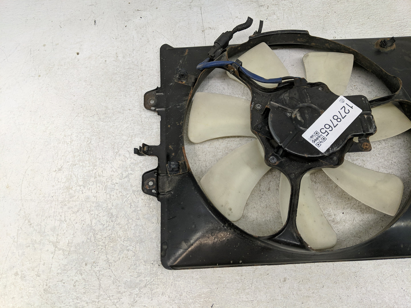 2010-2013 Acura Mdx Electric Radiator Cooling Fan Motor Assembly Fits Fits 2010 2011 2012 2013 OEM Used Auto Parts - Oemused