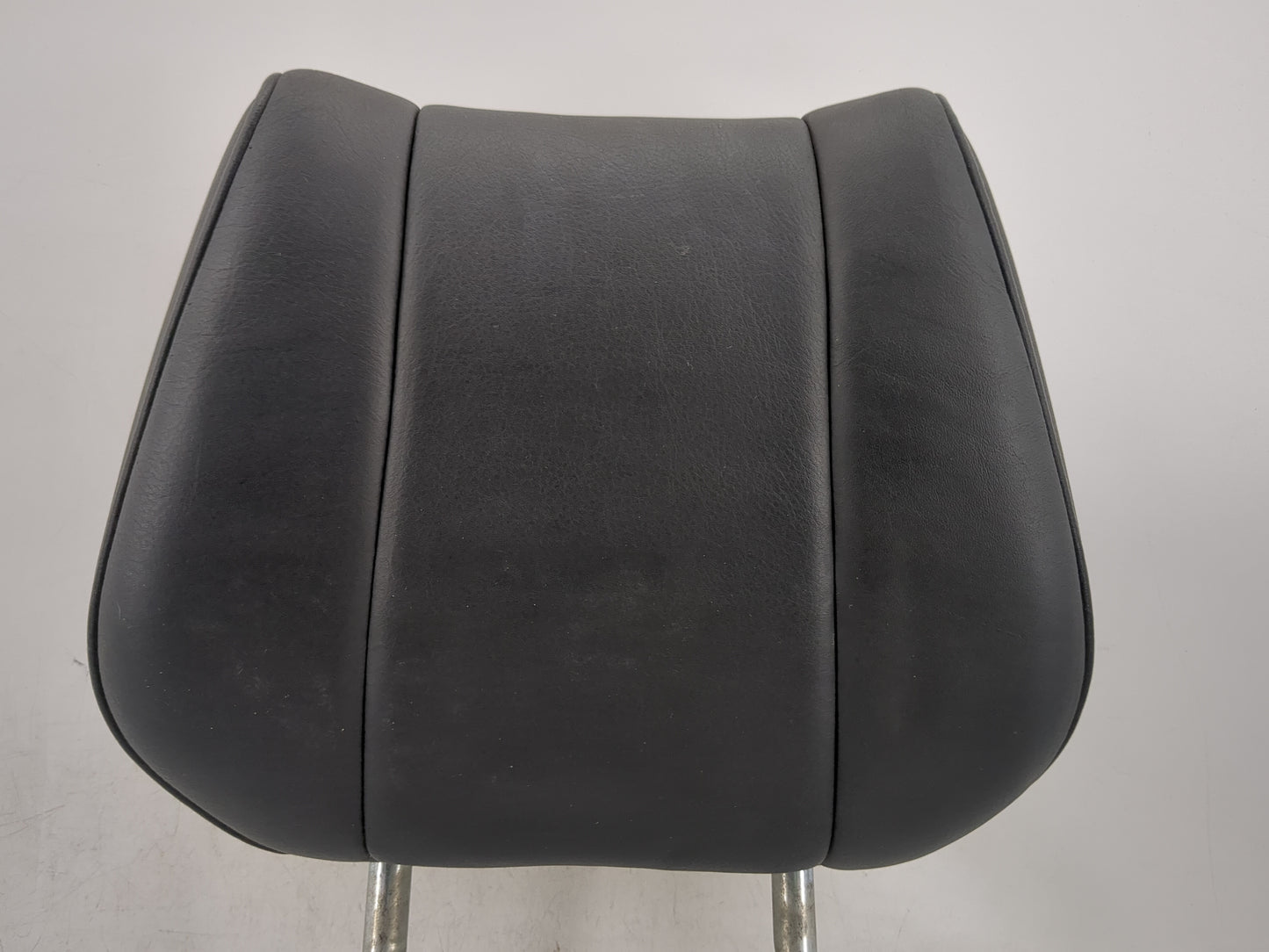 2010-2011 Acura Mdx Headrest Head Rest Rear Center Seat Fits Fits 2010 2011 OEM Used Auto Parts - Oemusedautoparts1.com