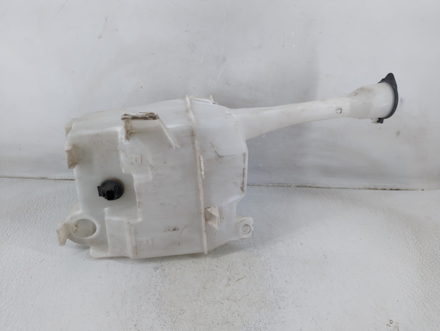 2009-2014 Acura Tl Windshield Washer Fluid Reservoir Bottle Oem - Oemusedautoparts1.com