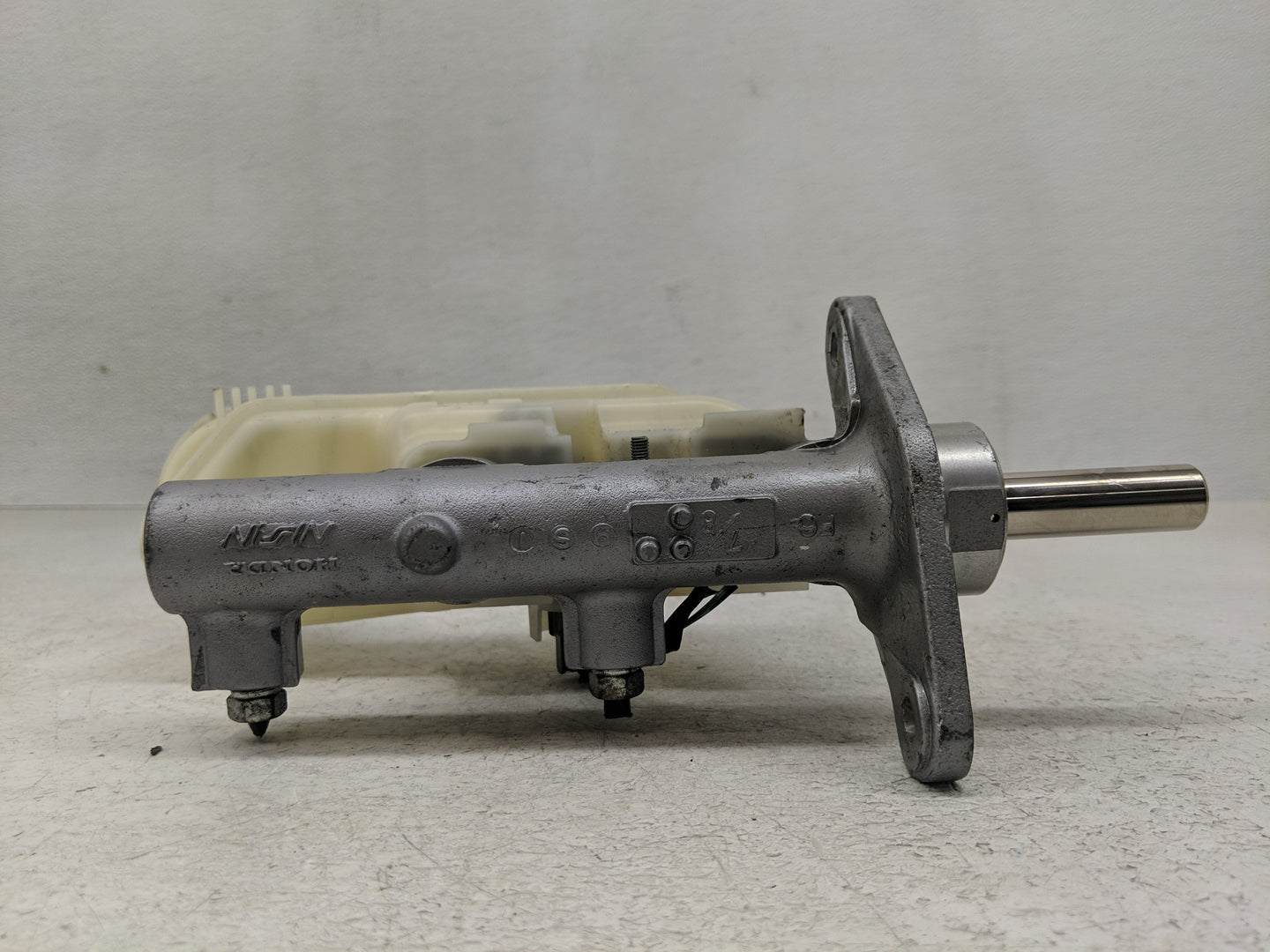 2009-2014 Acura Tl Brake Master Cylinder - Oemusedautoparts1.com