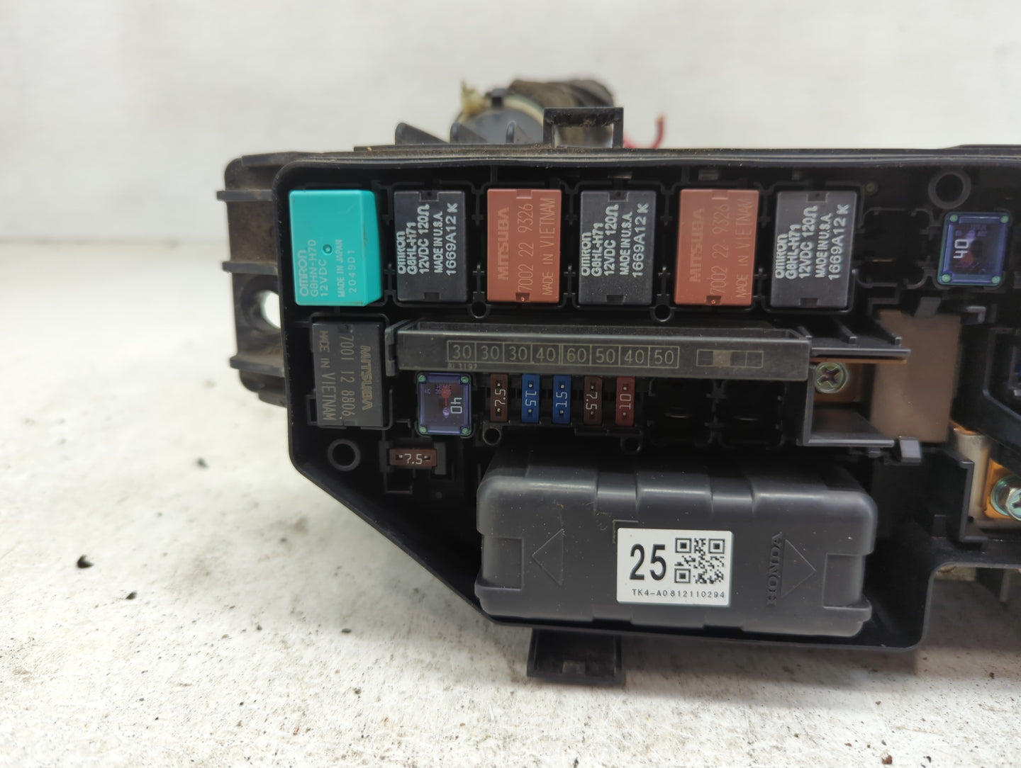 2009-2011 Acura Tl Fusebox Fuse Box Panel Relay Module Fits Fits 2009 2010 2011 OEM Used Auto Parts - Oemusedautoparts1.com
