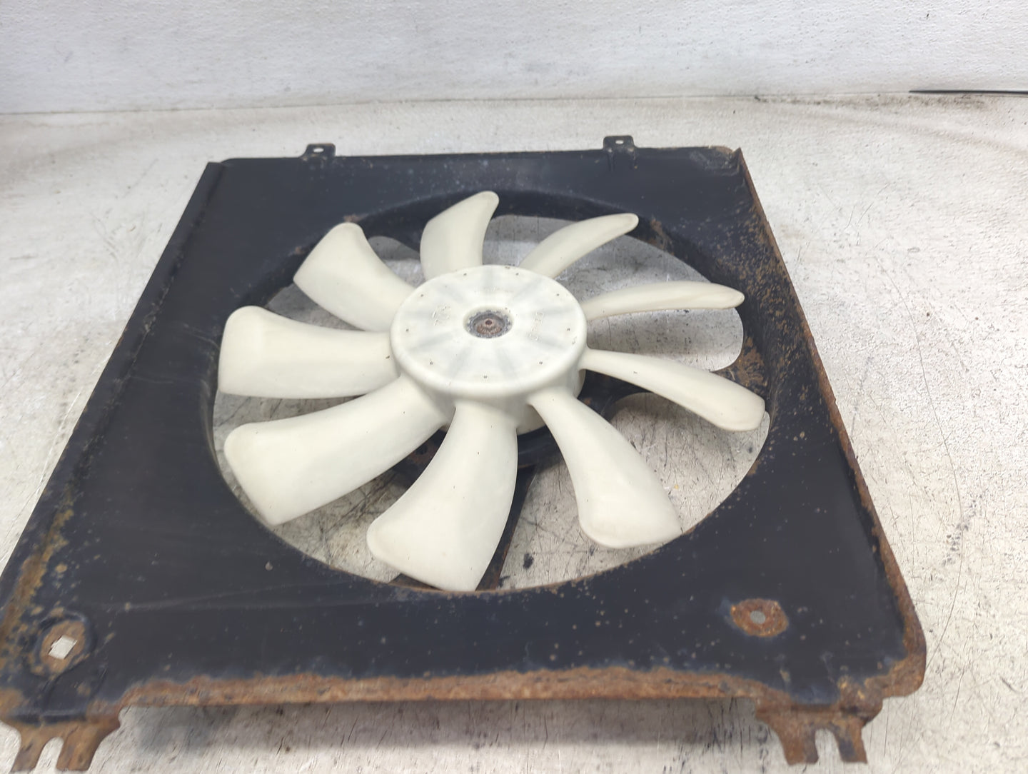 2009-2011 Acura Tl Electric Radiator Cooling Fan Motor Assembly Fits Fits 2009 2010 2011 OEM Used Auto Parts - Oemusedautopa