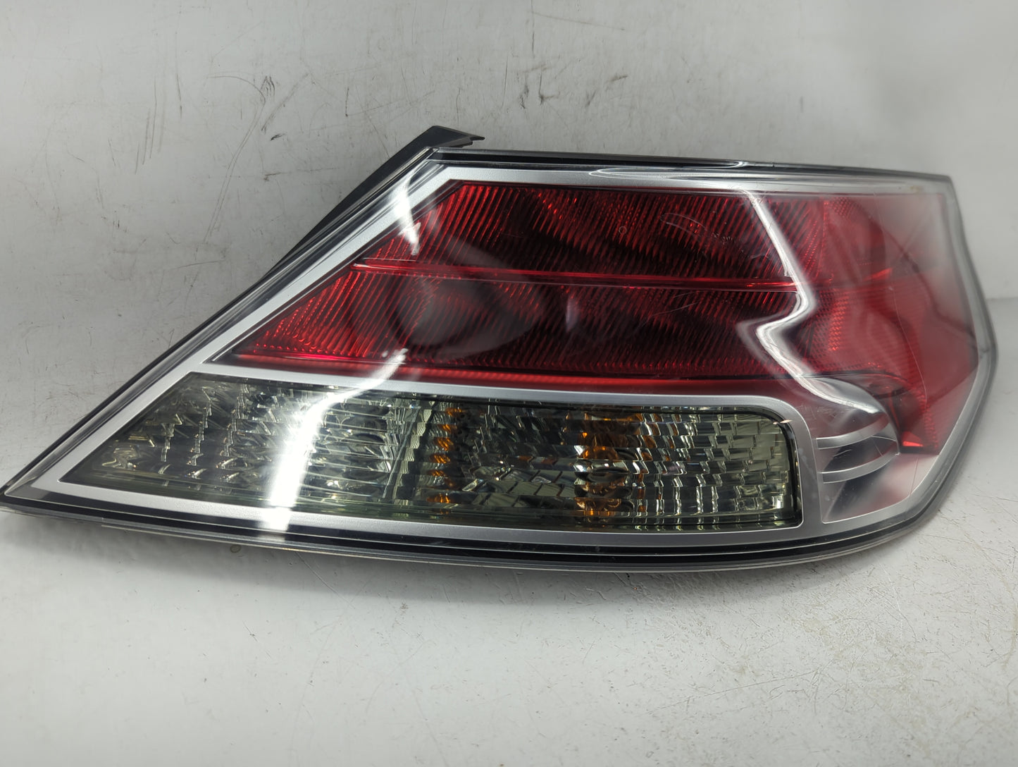 2009-2011 Acura Tl Tail Light Assembly Passenger Right OEM Fits Fits 2009 2010 2011 OEM Used Auto Parts - Oemusedautoparts1.