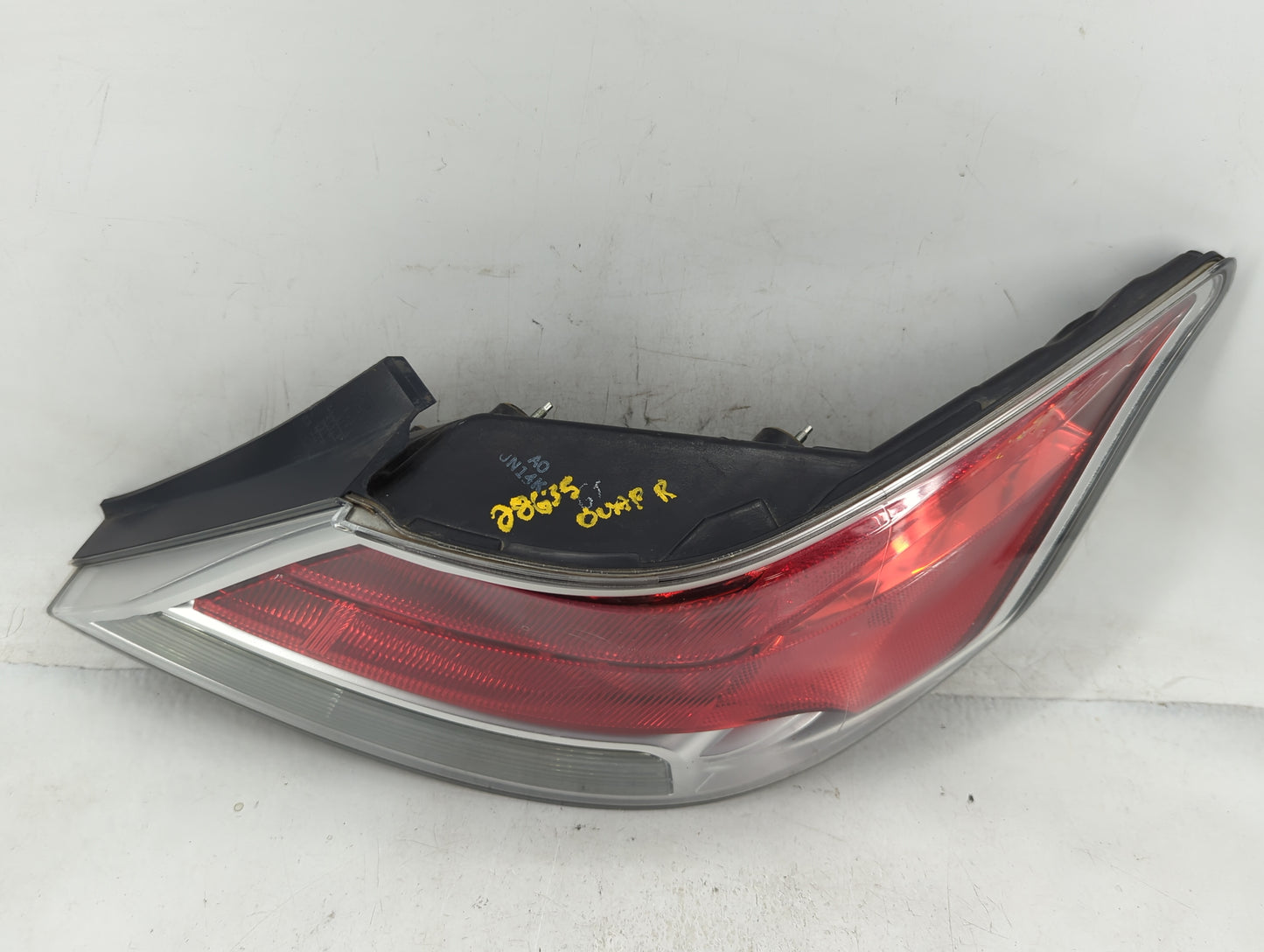 2009-2011 Acura Tl Tail Light Assembly Passenger Right OEM Fits Fits 2009 2010 2011 OEM Used Auto Parts - Oemusedautoparts1.
