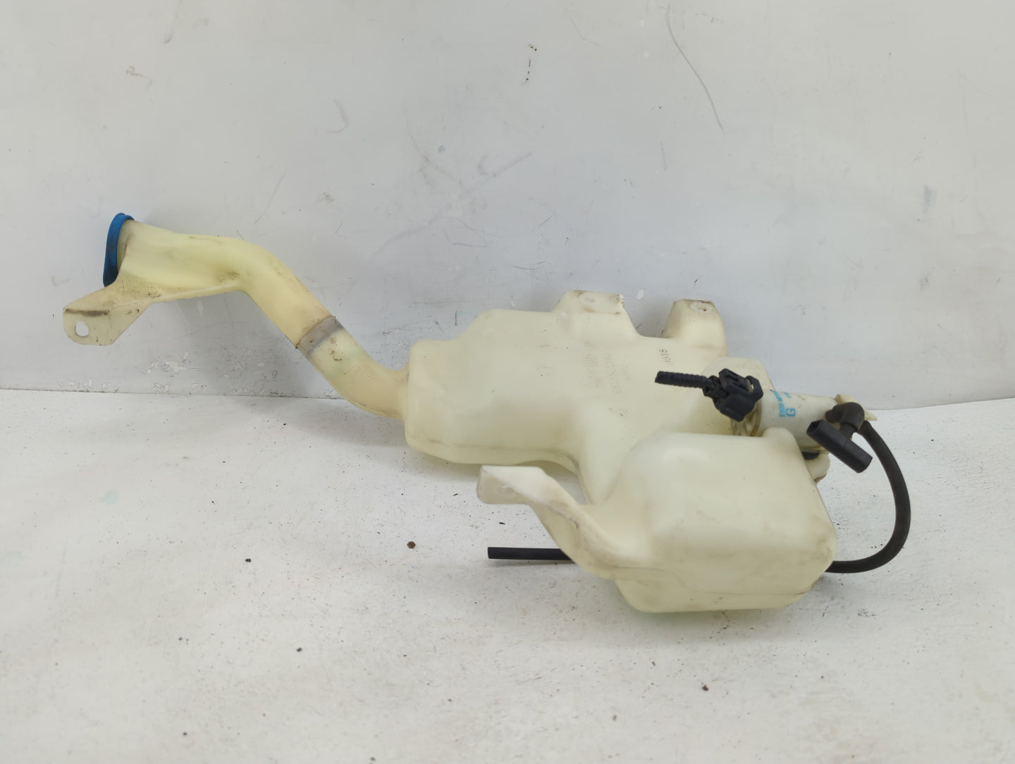 2009-2014 Acura Tsx Windshield Washer Fluid Reservoir Bottle Oem - Oemusedautoparts1.com