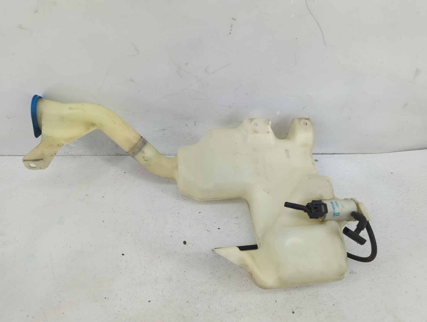 2009-2014 Acura Tsx Windshield Washer Fluid Reservoir Bottle Oem - Oemusedautoparts1.com