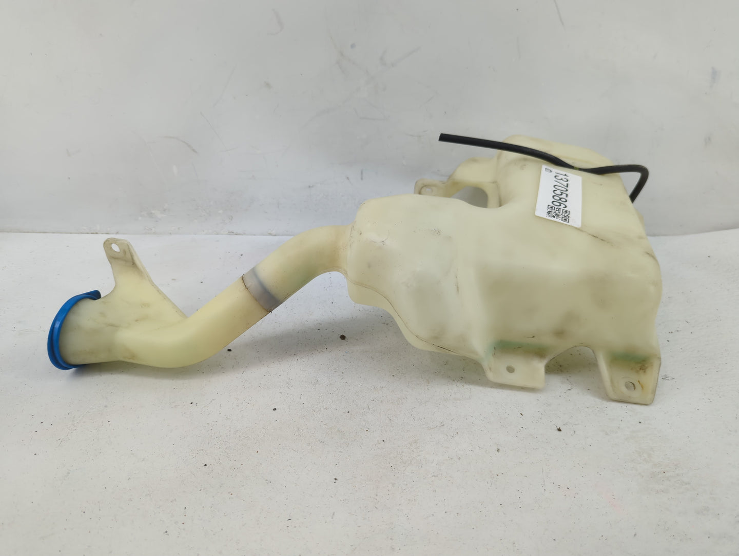 2009-2014 Acura Tsx Windshield Washer Fluid Reservoir Bottle Oem - Oemusedautoparts1.com