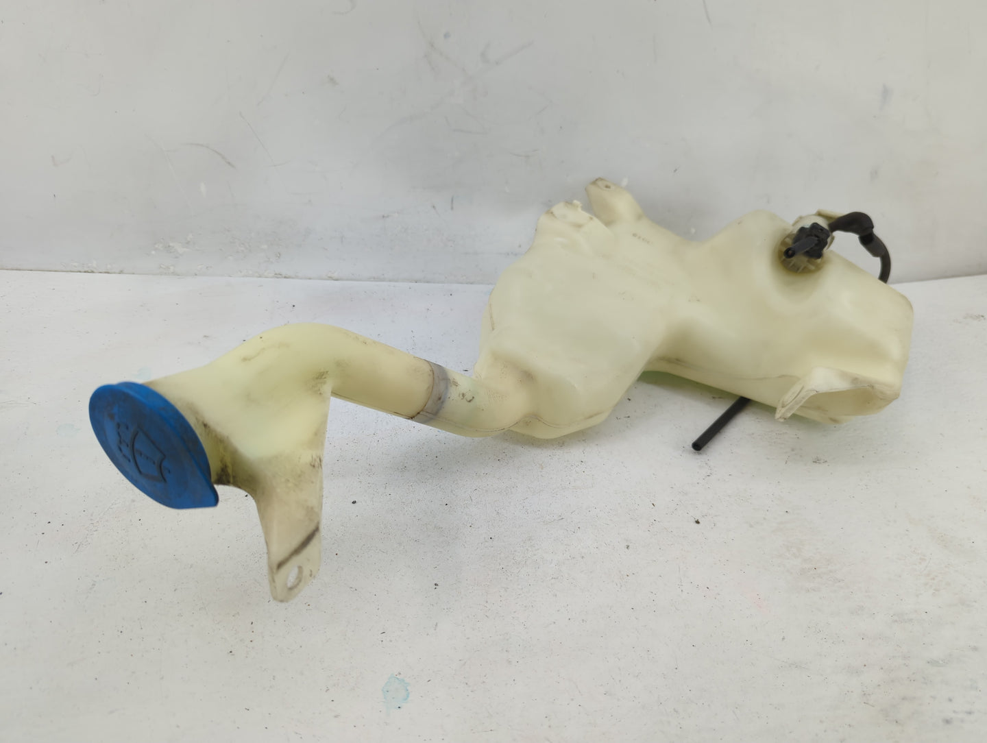 2009-2014 Acura Tsx Windshield Washer Fluid Reservoir Bottle Oem - Oemusedautoparts1.com
